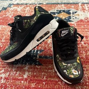 NIKE Wmns Air Max 90 SE "Spring Garden" Size 9W Black/Multi Running Shoes Rare